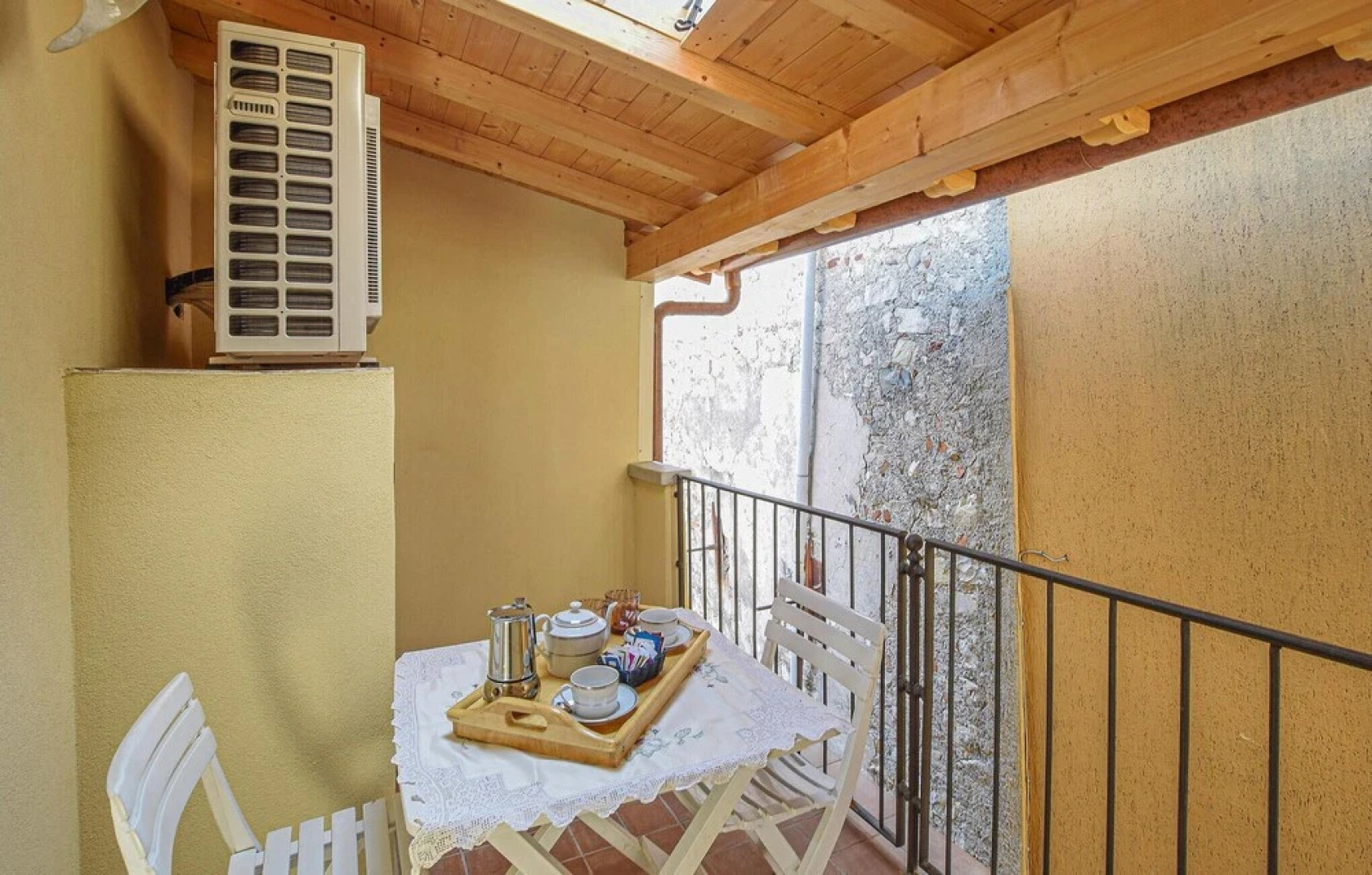 Amazing Apartment in Monte Isola With 2 Bedrooms and Wifi