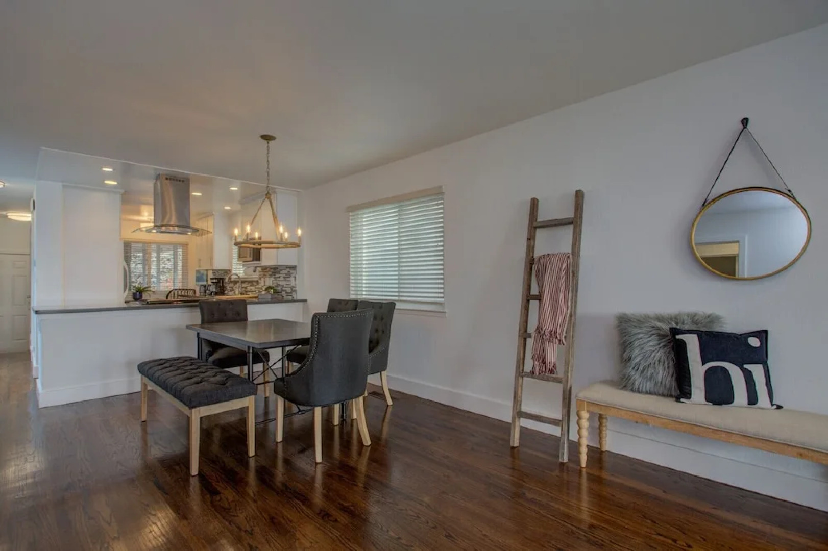 Bird Paradise: Serene Bayview Home in East Alameda 2 Bedrooms 2 Bathro