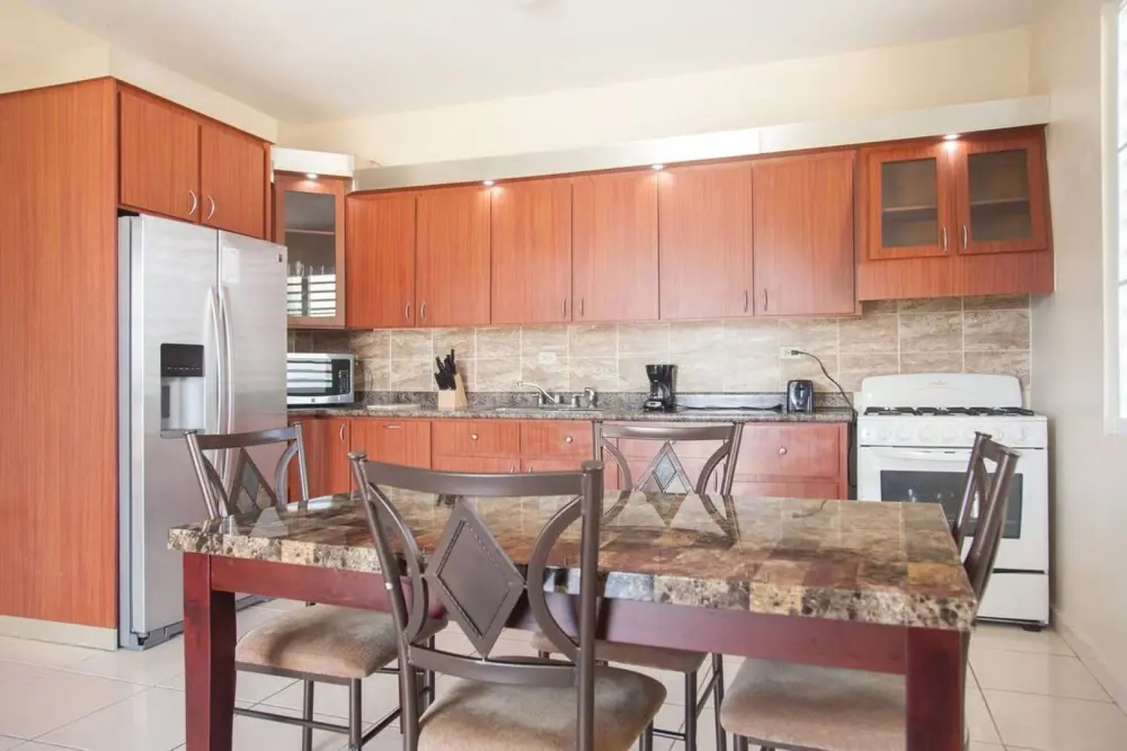 Colinas del Atlantico Vacational House 2nd Floor