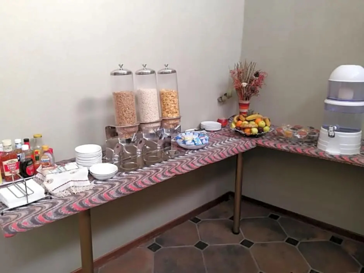 Amigos Bed & Breakfast