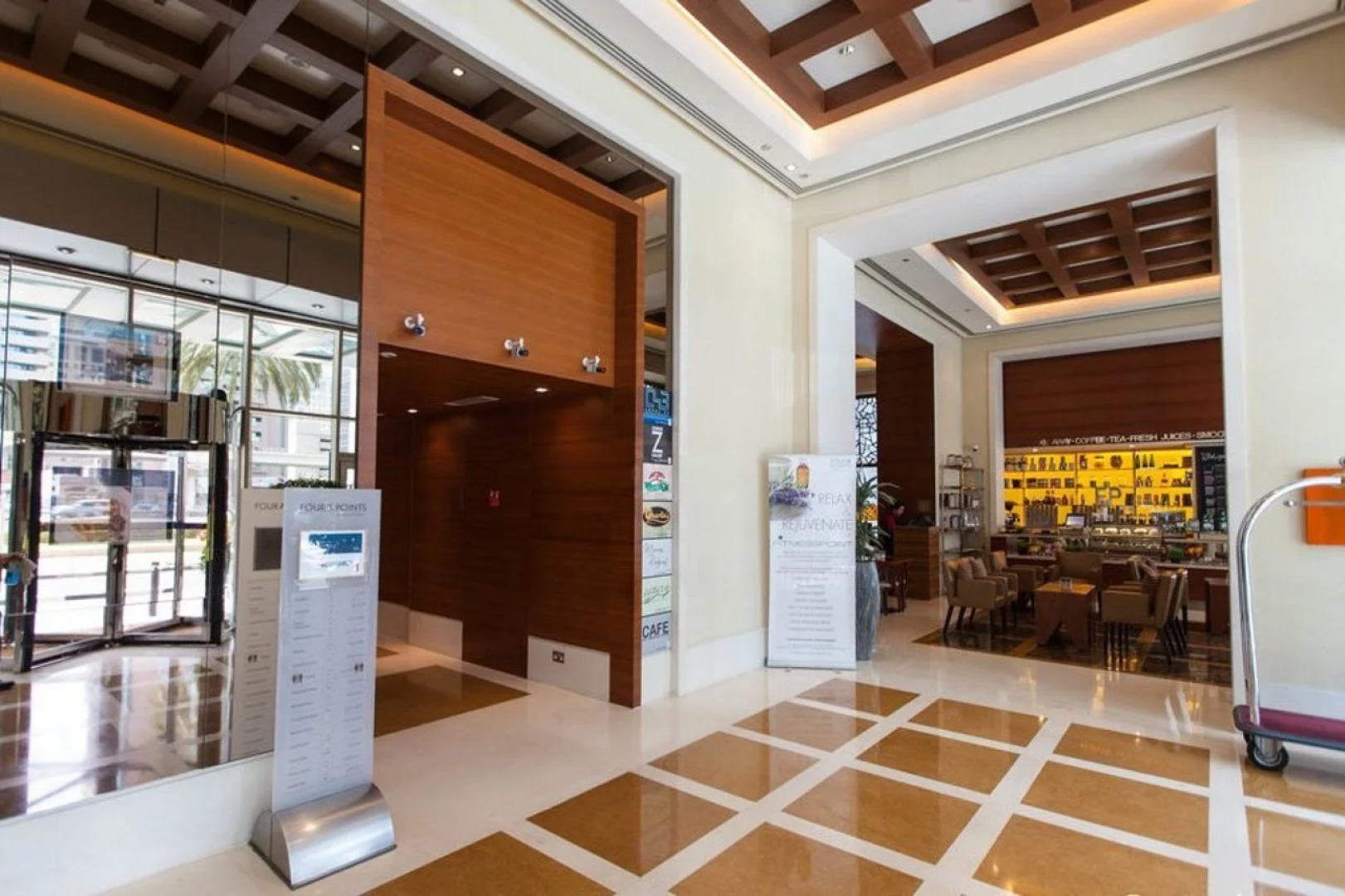 Отель Four Points by Sheraton Sheikh Zayed Road