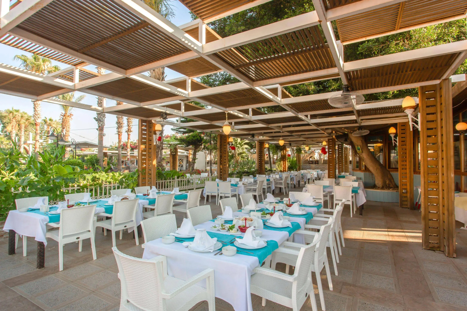 Beach Club Doganay Hotel