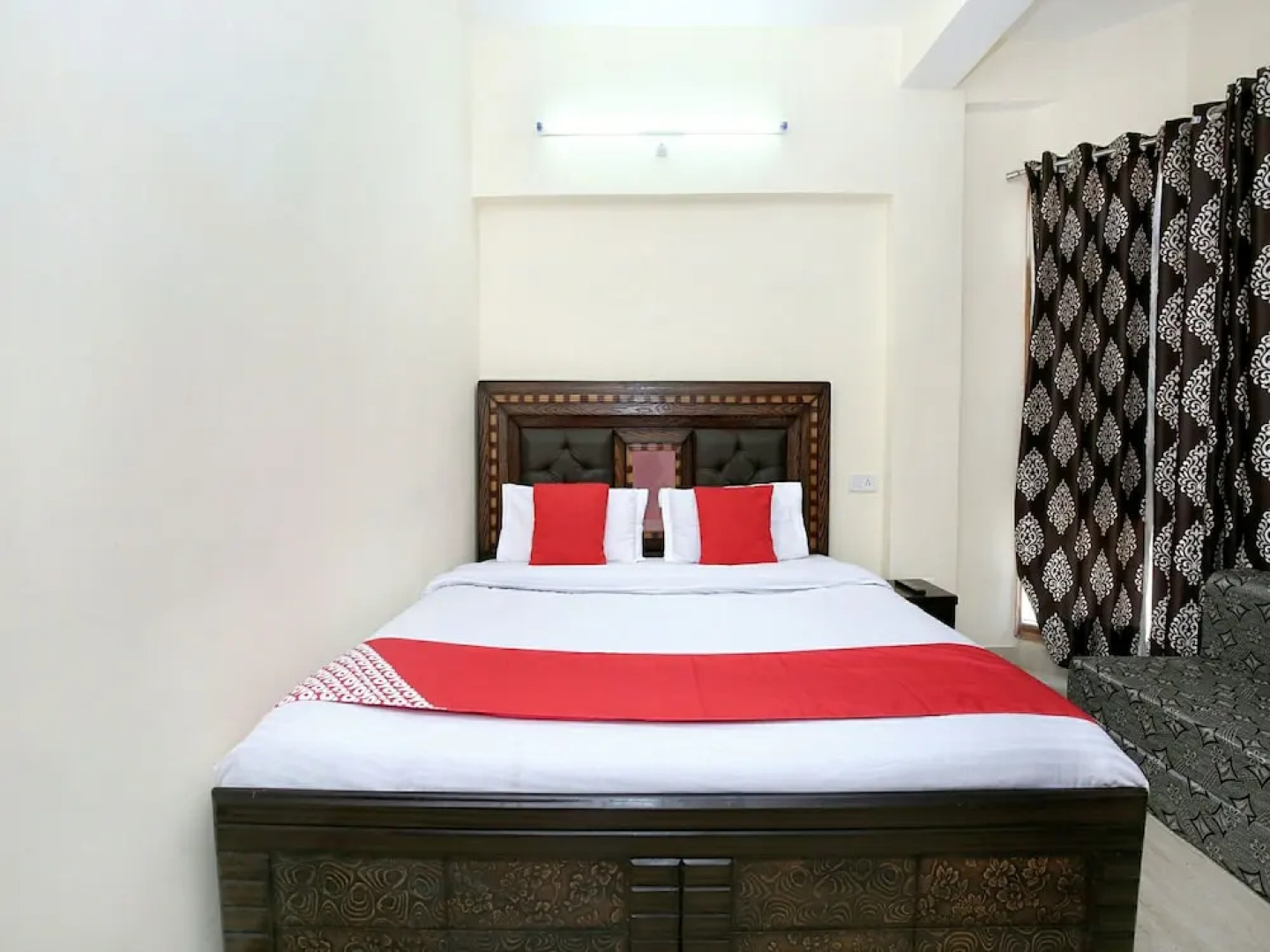 OYO 13228 Home 1BHK Aanji Solan