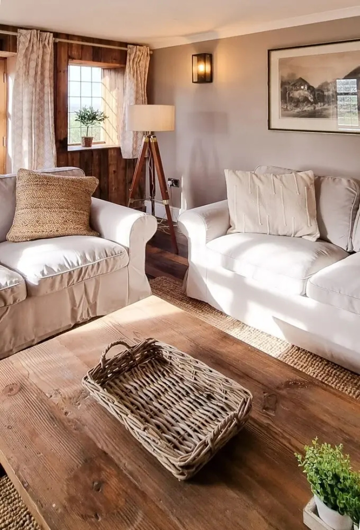 The Threshing Barn at Penrhos Court