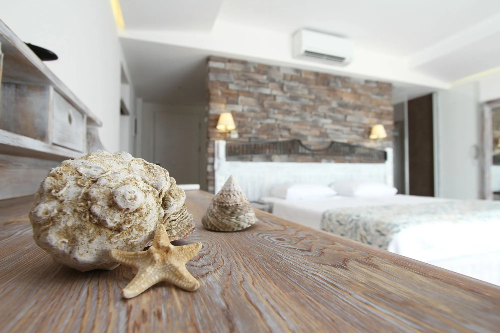 Dedeminn Marina Hotel