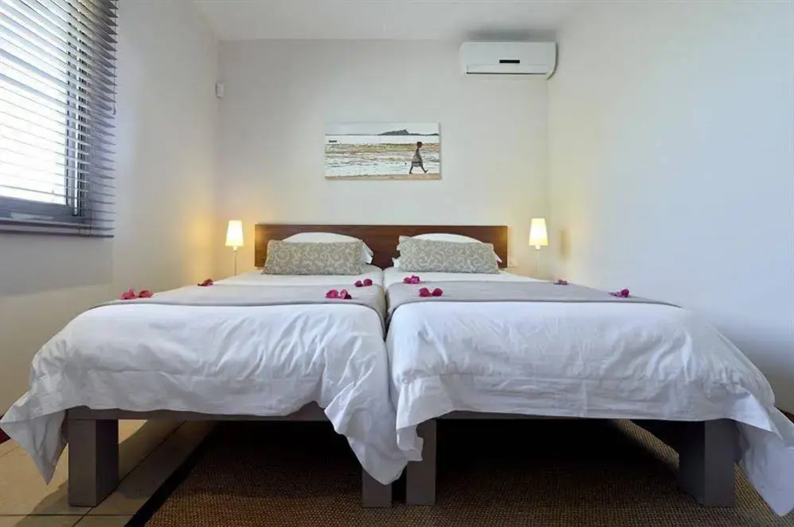 Bon Azur Elegant Suites & Penthouses