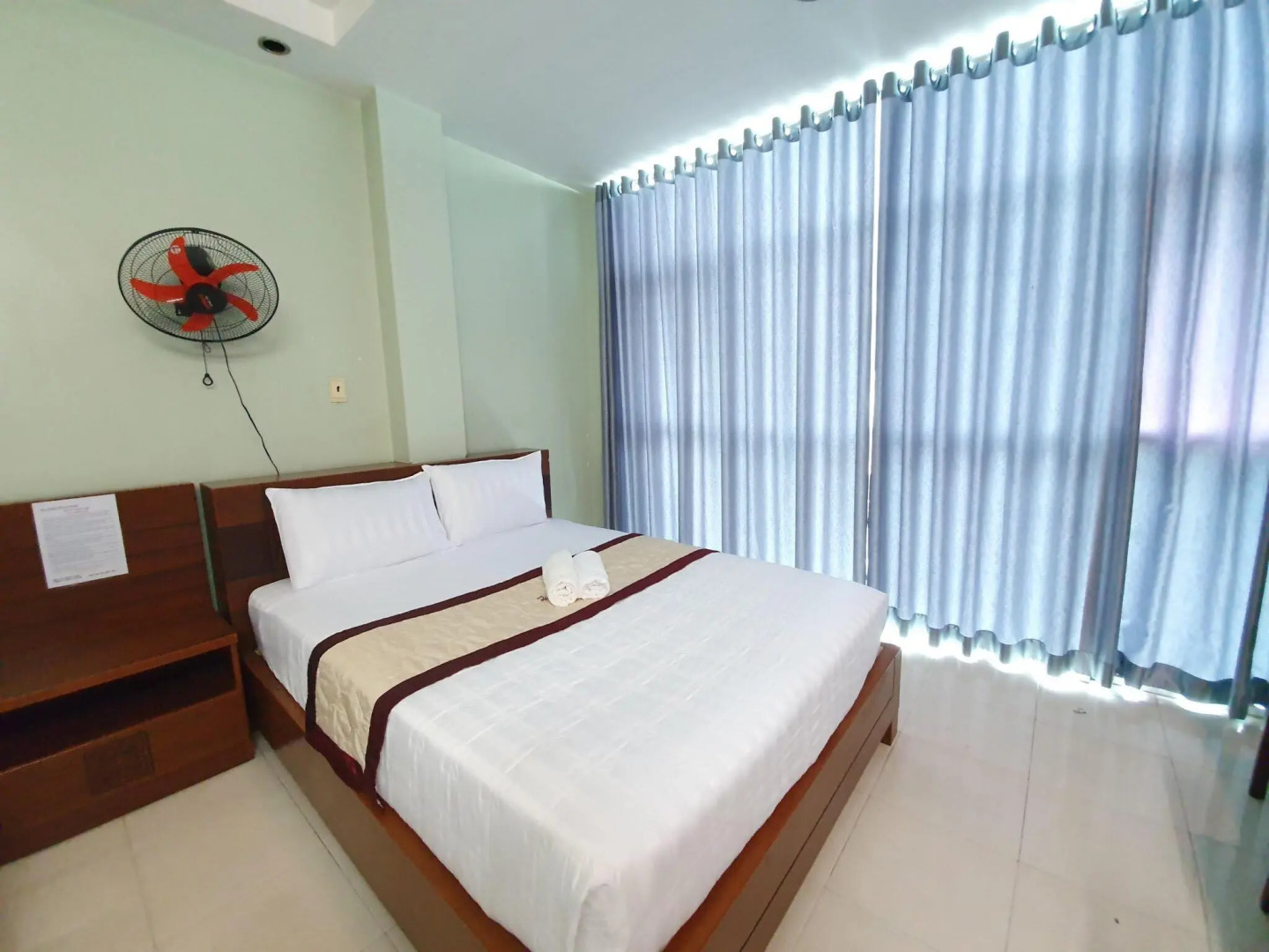 Tan Truong Son Hotel