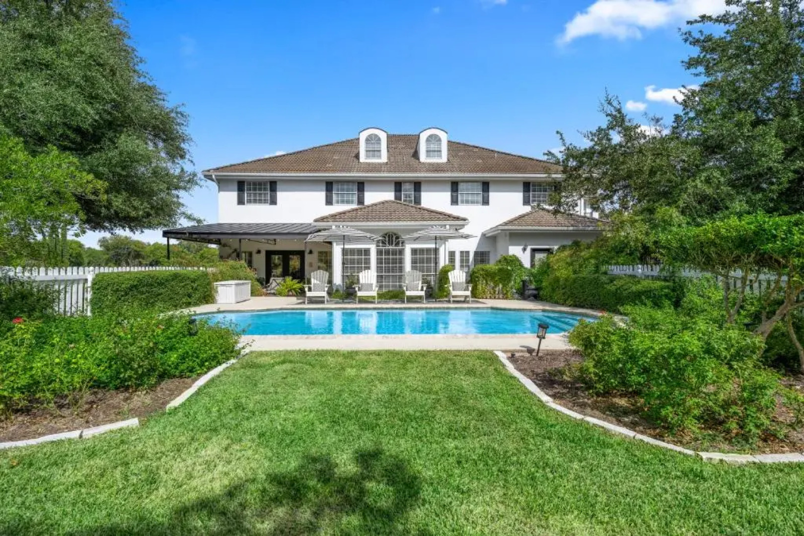 The Plantation House Boutique Inn