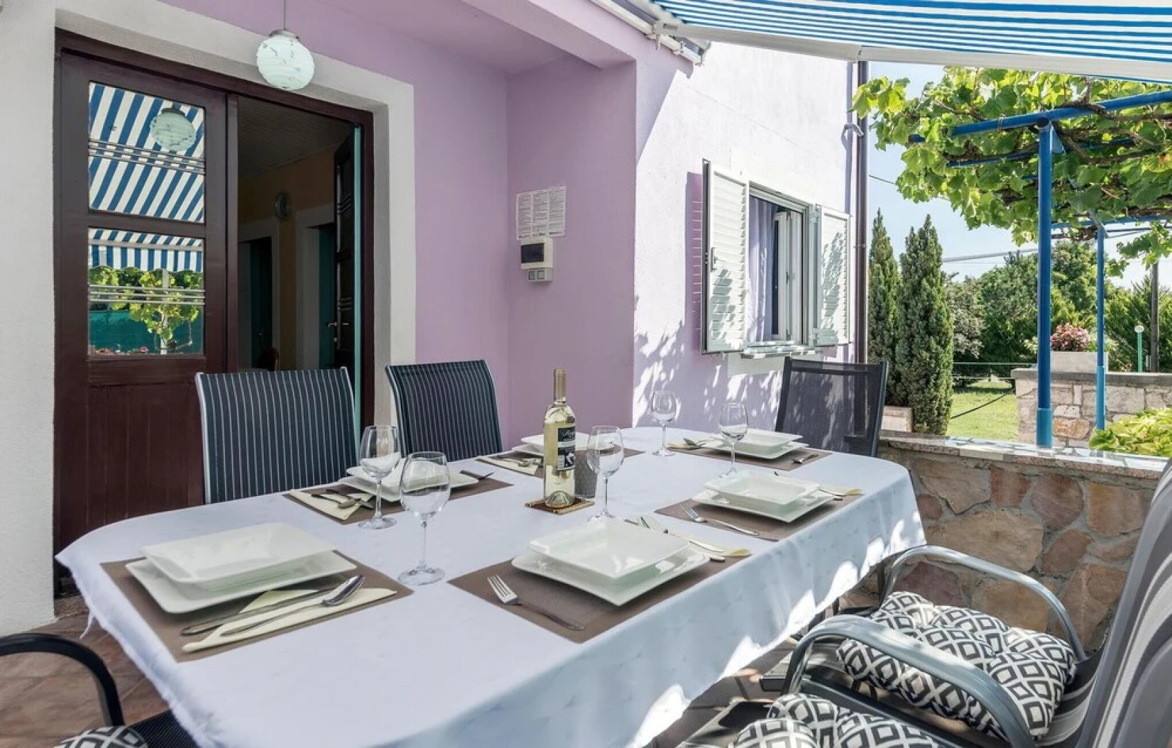 Amazing Home in Vinez With Wifi and 3 Bedrooms