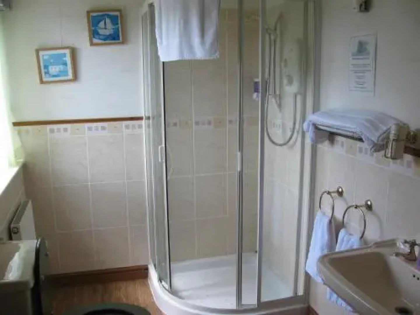 Three Horseshoes Inn