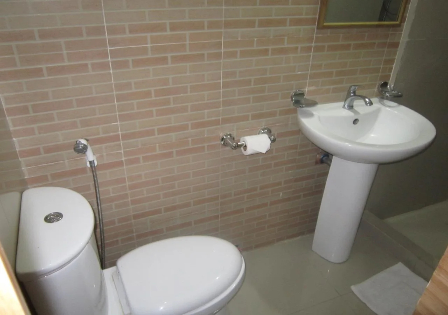 Plaza Maria Luisa Suites Inn