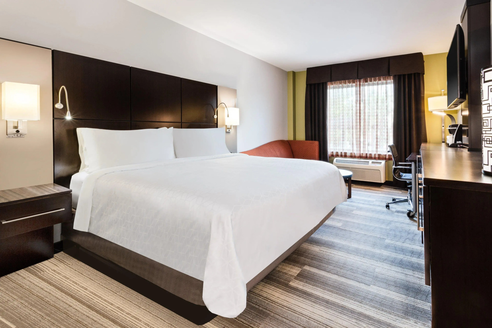 Holiday Inn Express Ft. Lauderdale Cruise-Airport by IHG