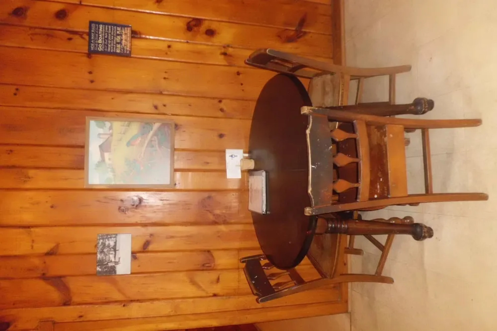 Hide-a-way Waterfront Cottages