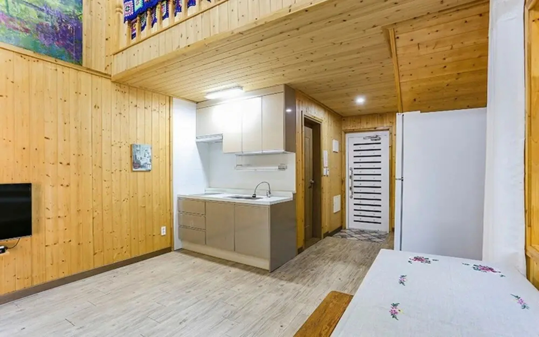 Gurye Deulangil Pension