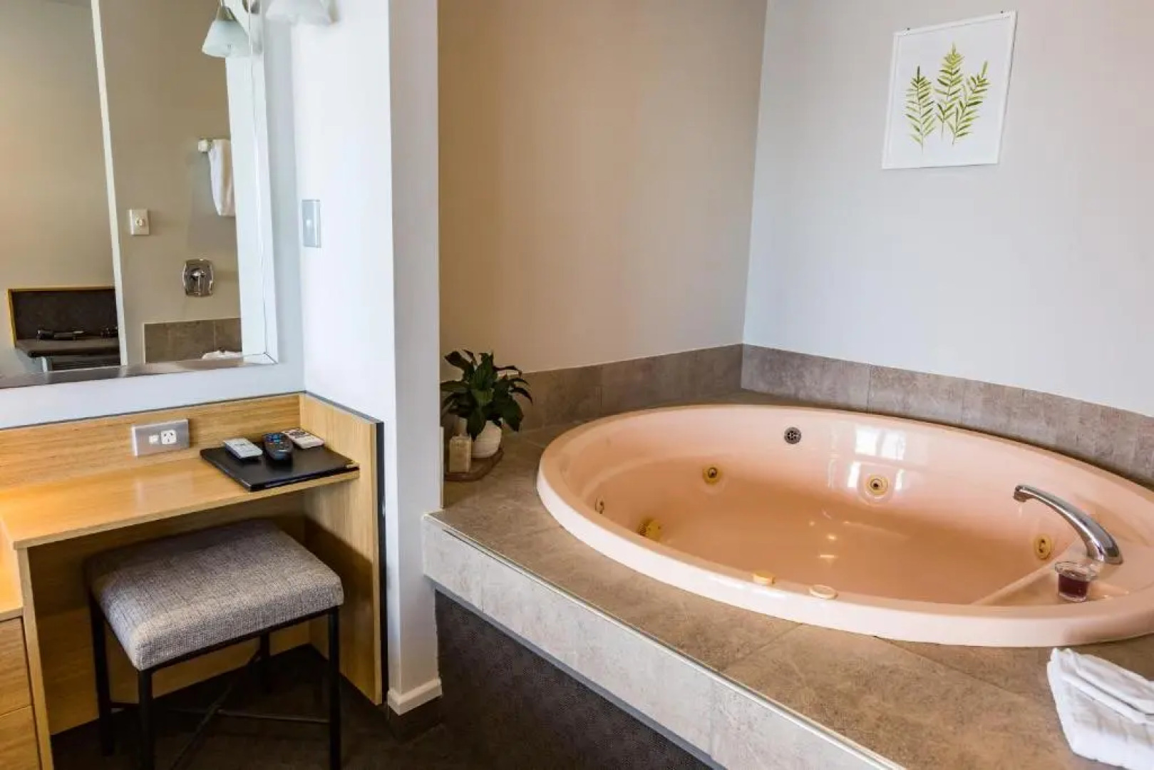 Clearwater Motor Lodge