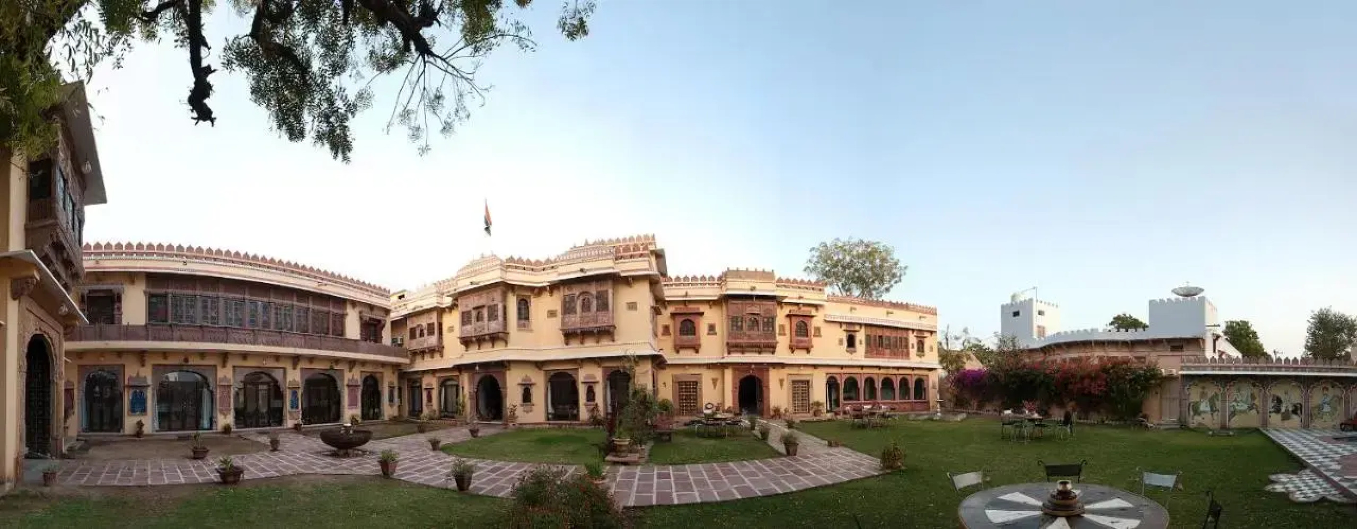 Ravla Bhenswara Hotel
