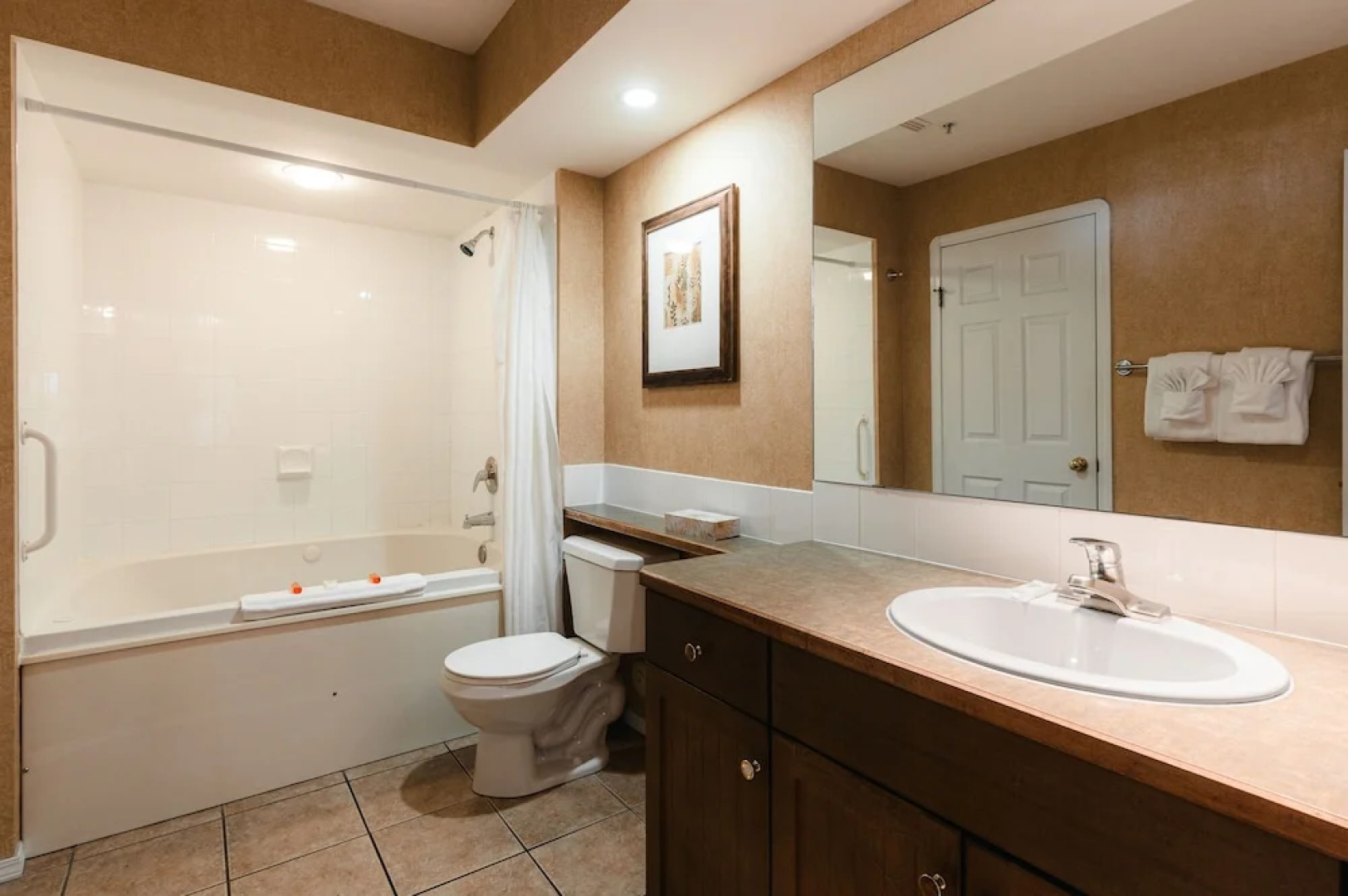 Mountain View Resort and Suites at Fairmont Hot Springs