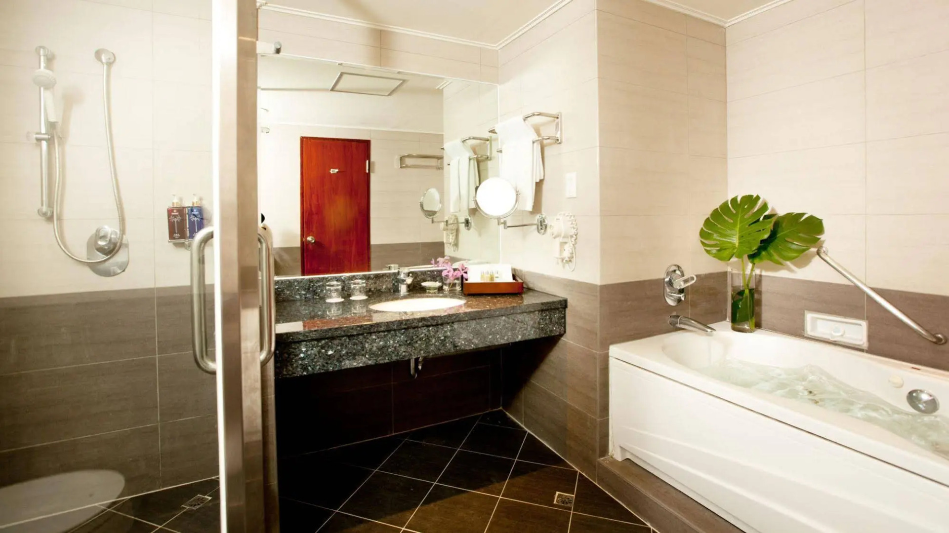 Howard Beach Resort Kenting