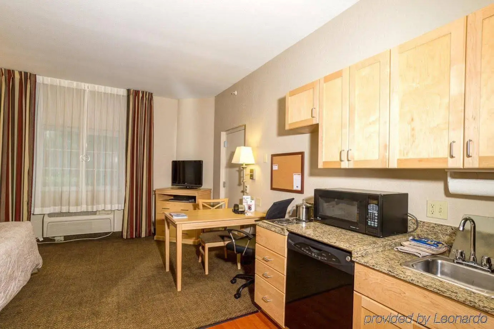 Candlewood Suites Ft Myers I-75 by IHG
