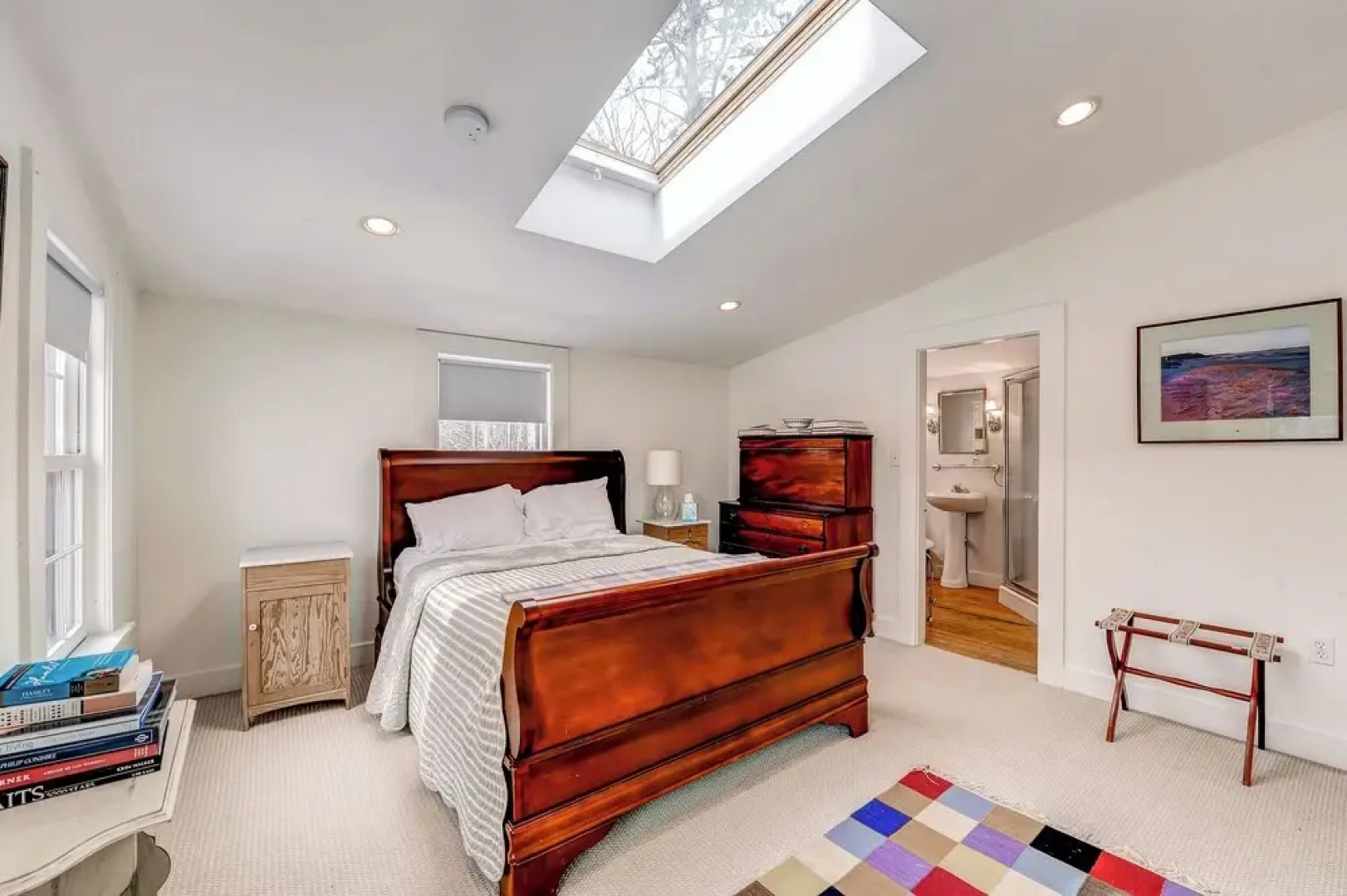 Ipswich Cottage: Beautiful Views, 5 Mins to Beach