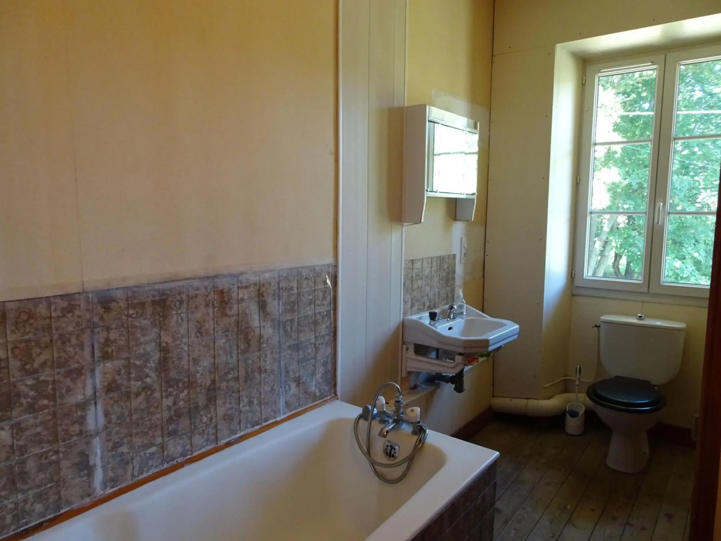 Villa in Normandy With Beach Access