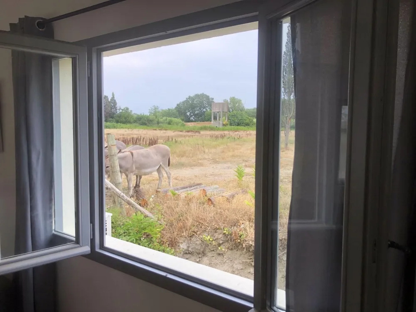 House With one Bedroom in Saint-gilles, With Shared Pool and Wifi