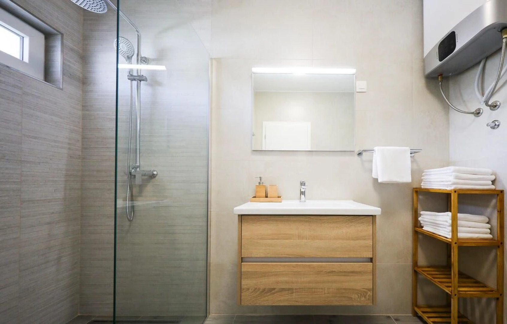 Nice Home in Vrsi With 4 Bedrooms, Wifi and Outdoor Swimming Pool