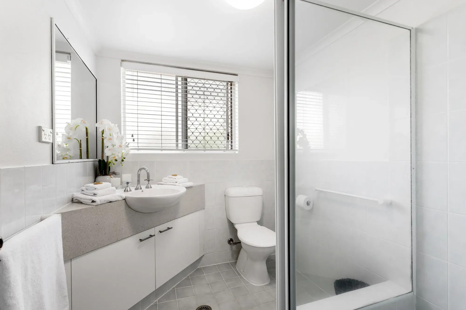 Sea Breeze on Main Beach