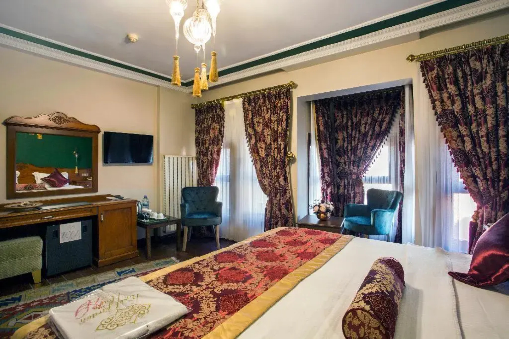 Rose Garden Suites