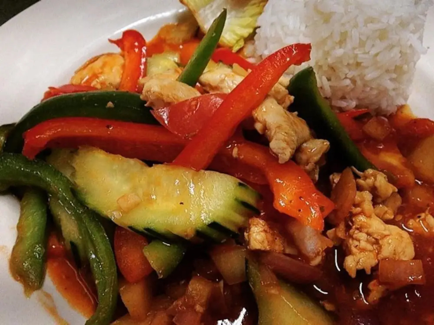 Hawks Nest Lodge And Restaurant