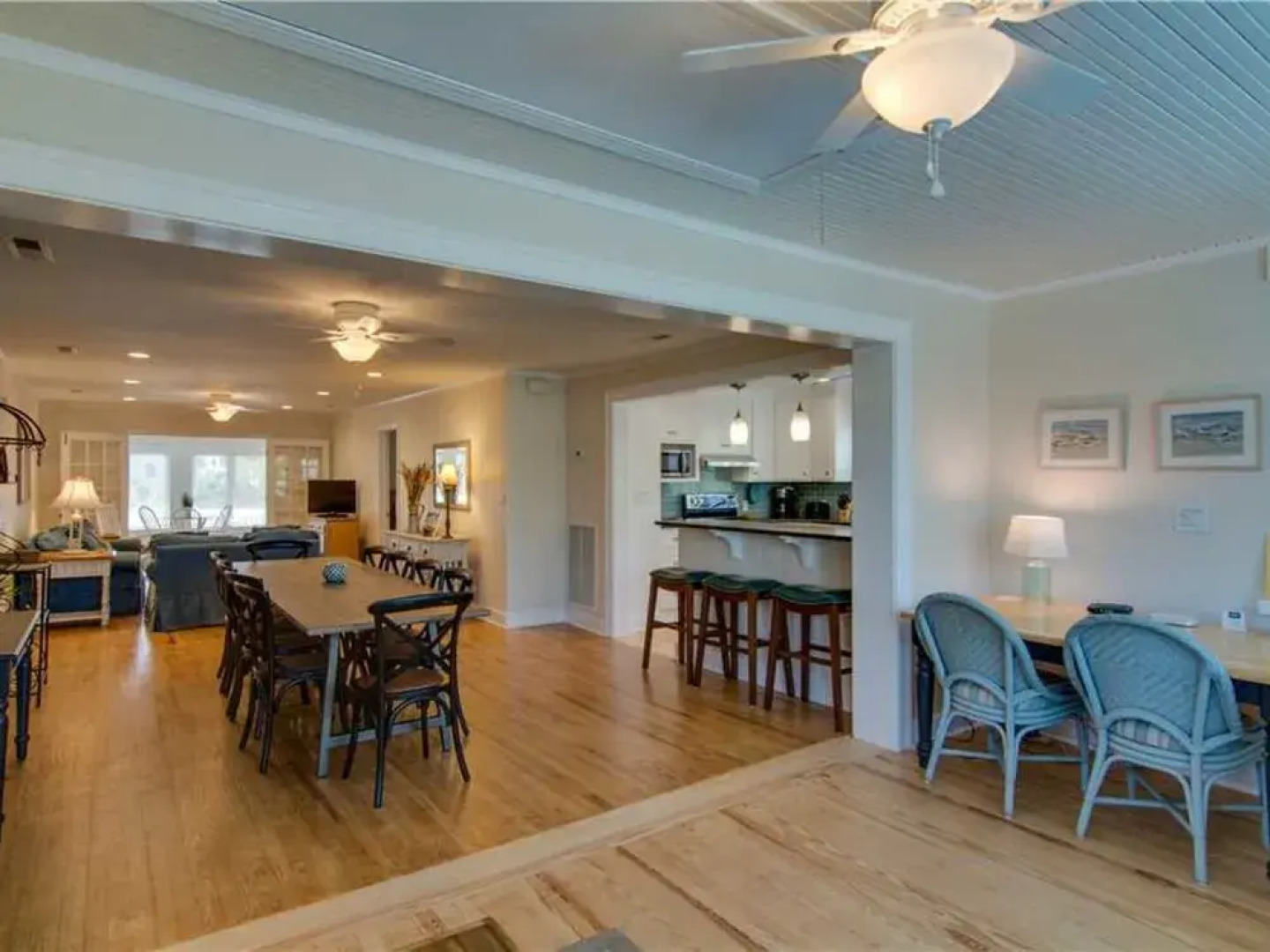 Ocean Boulevard 511 by RedAwning