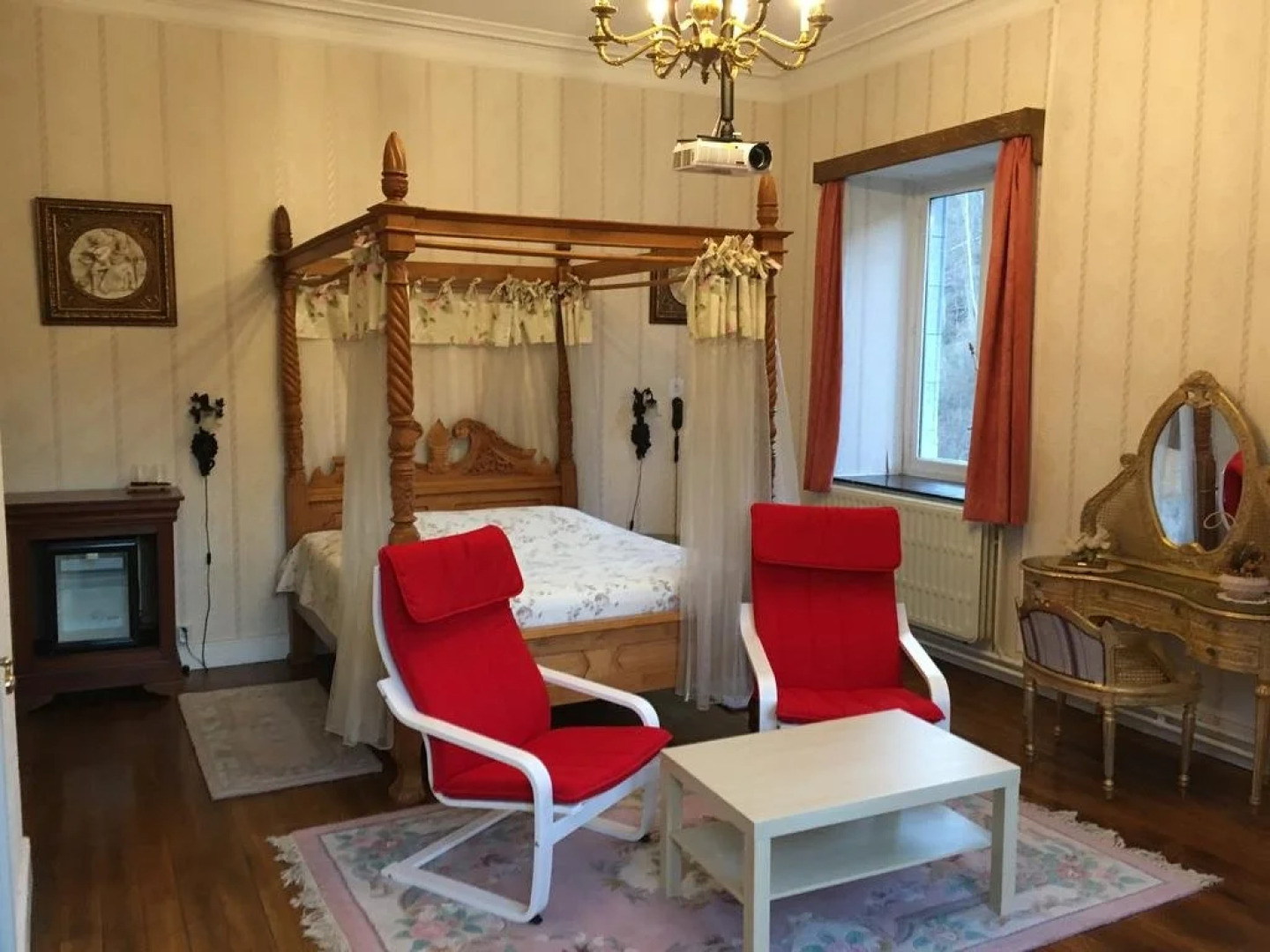 Le Chateau Bleu