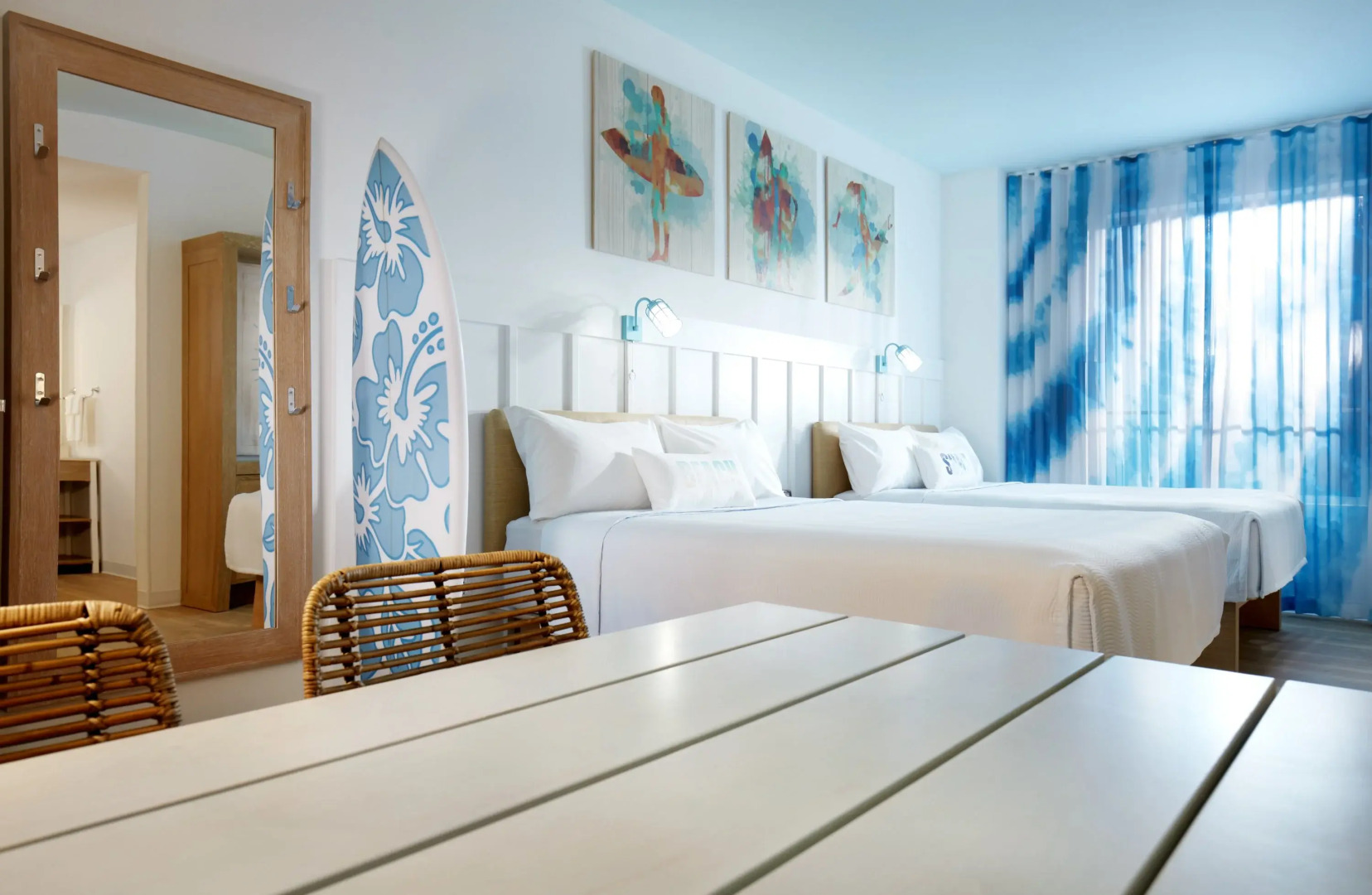 Universal's Endless Summer Resort - Surfside Inn and Suites