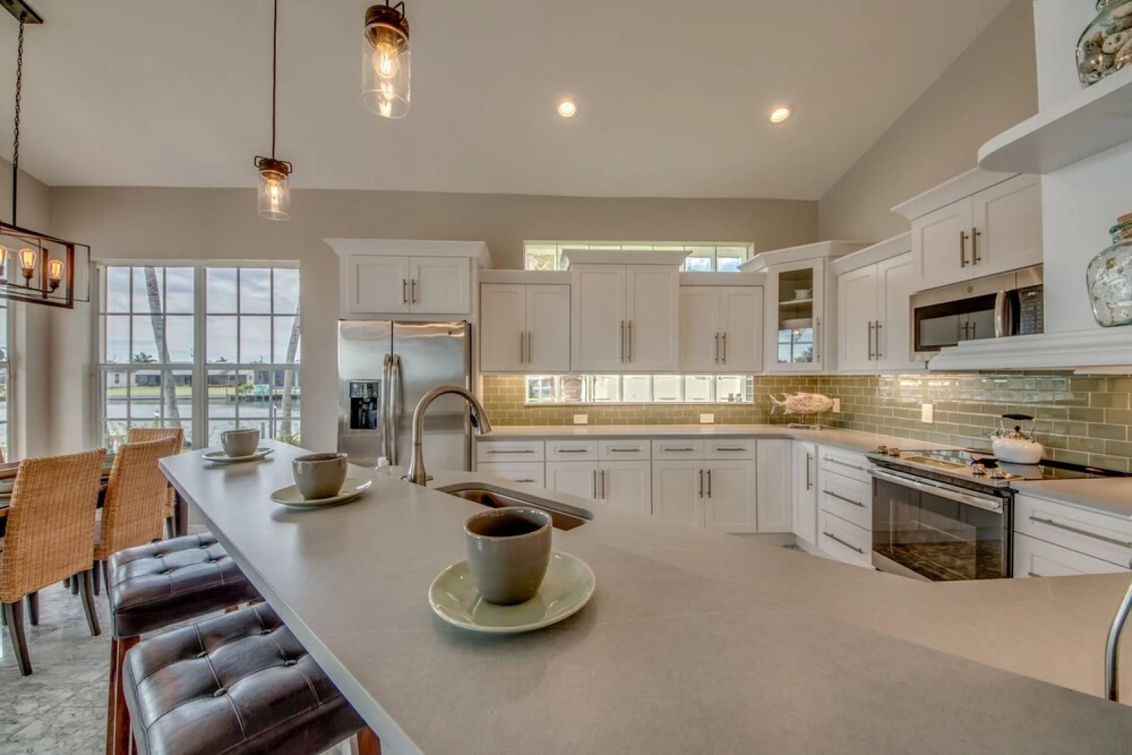 Villa Salty Shoreline - Roelens Vacations