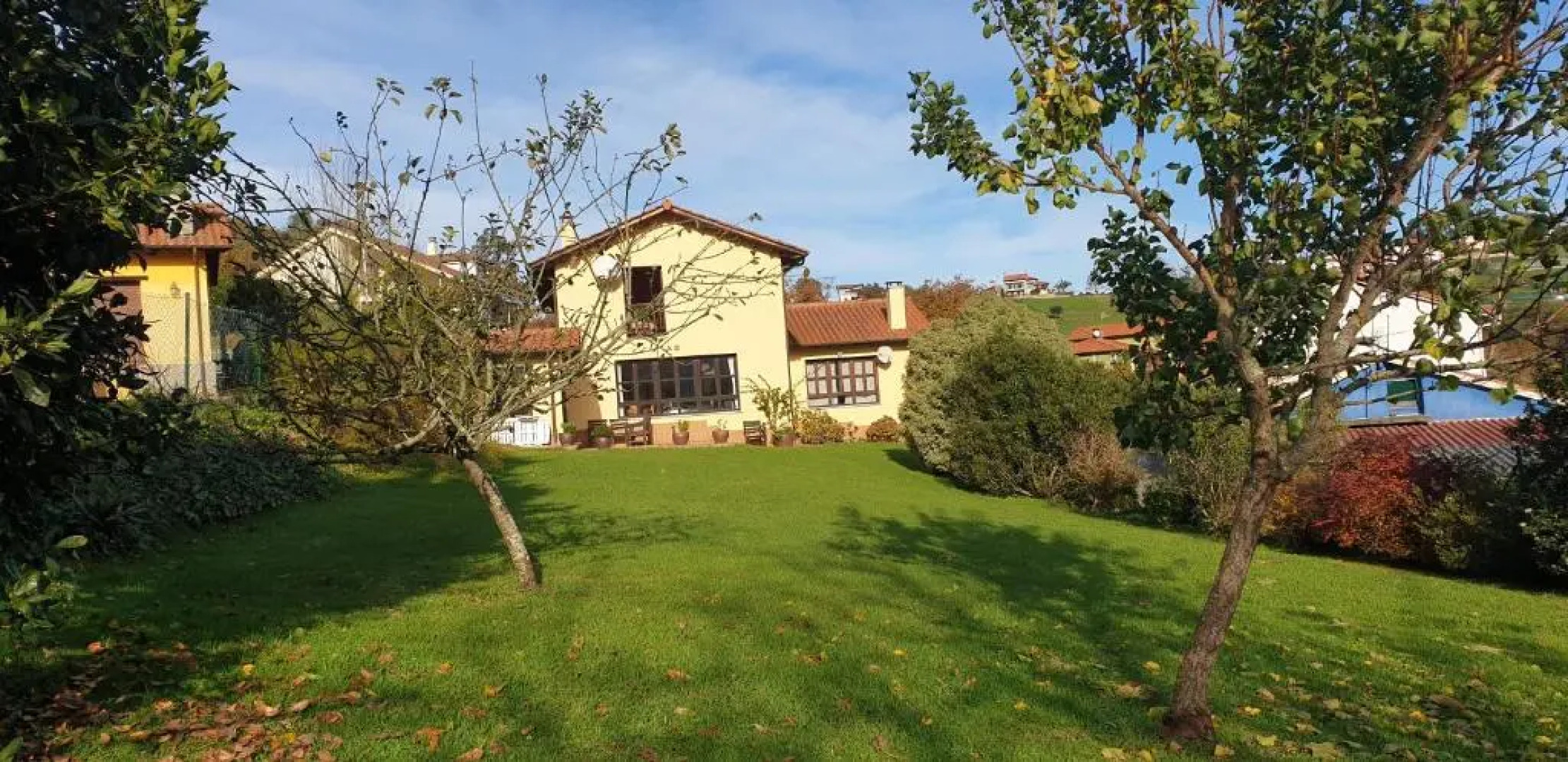 Preciosa casa de campo a 1.5 km de la playa de La Marina