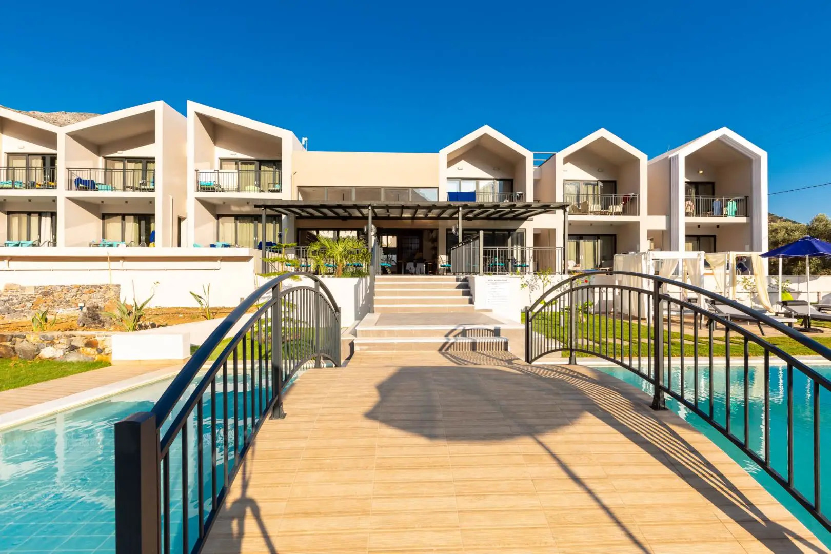 T Hotel Premium Suites