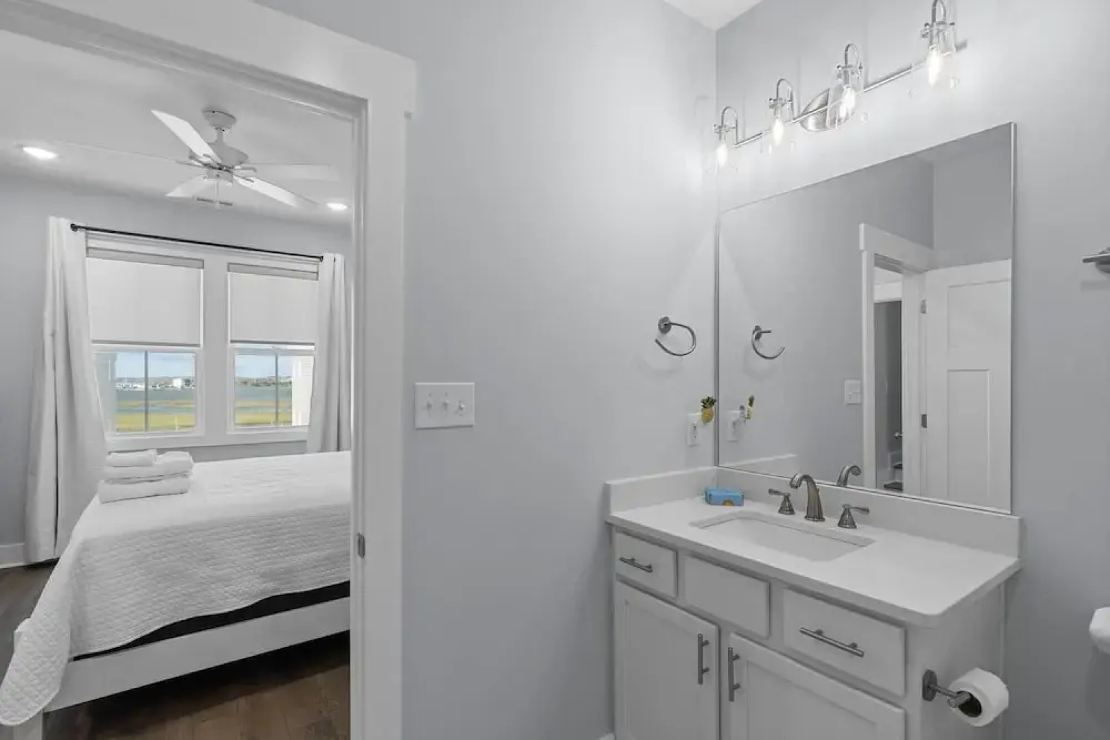 South Breeze 3 Bedroom Townhouse by RedAwning