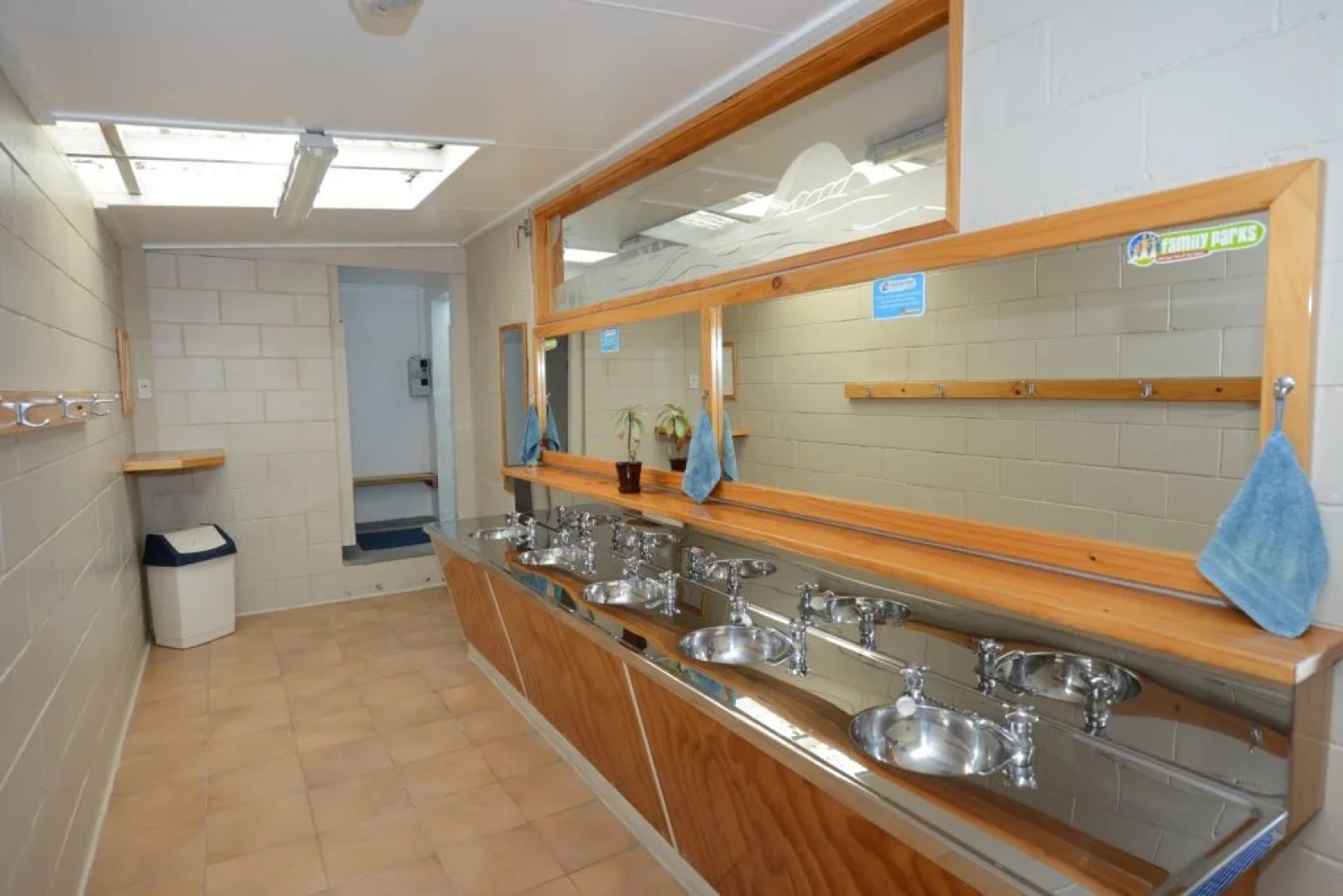 Bowentown Beach Holiday Park