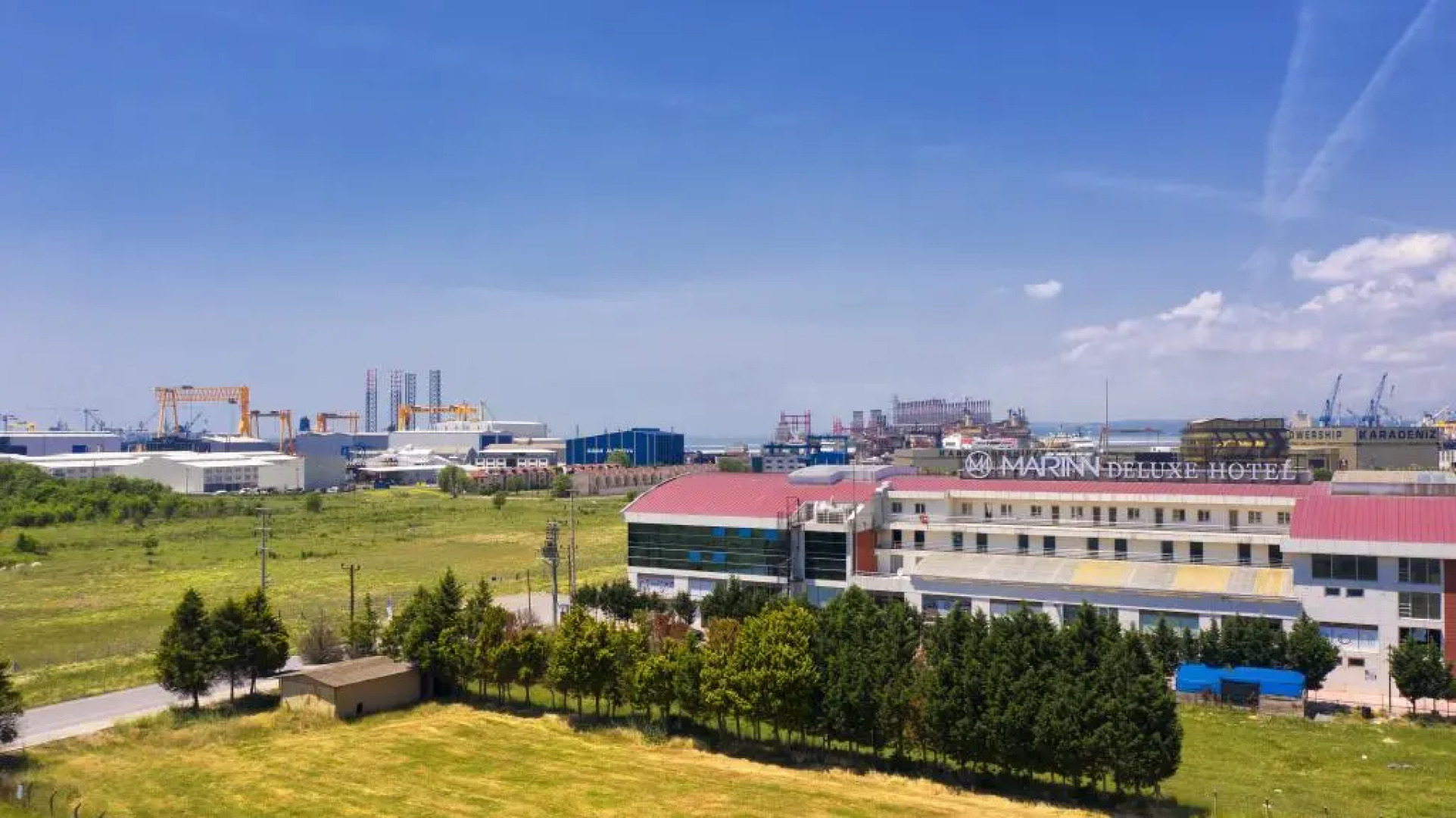 Marinn Deluxe Hotel