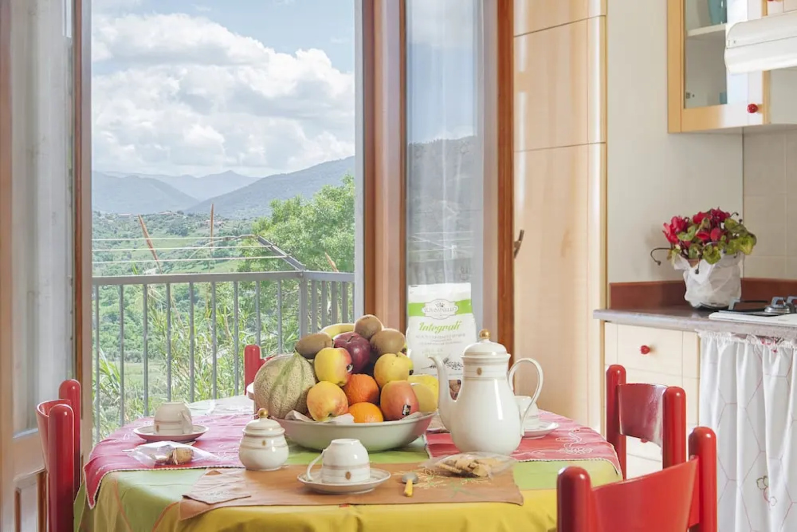 Smile Apartment with views by Wonderful Italy