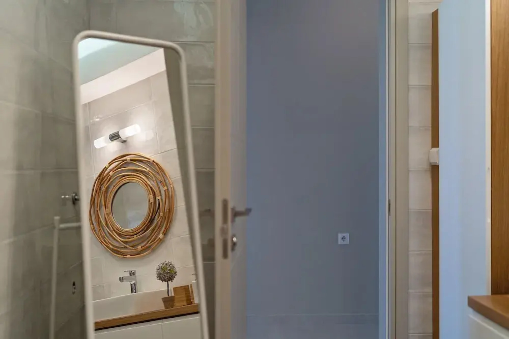 Mountainside Villa With Private Pool and Kids Playground Walk to Restaurant