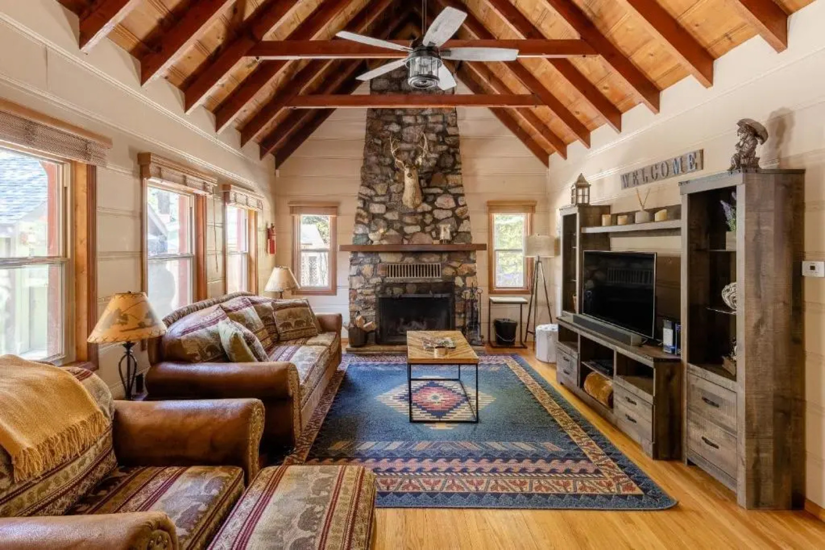 Lake Arrowhead Area Modern Cabin at Sugars Mountain Chalet