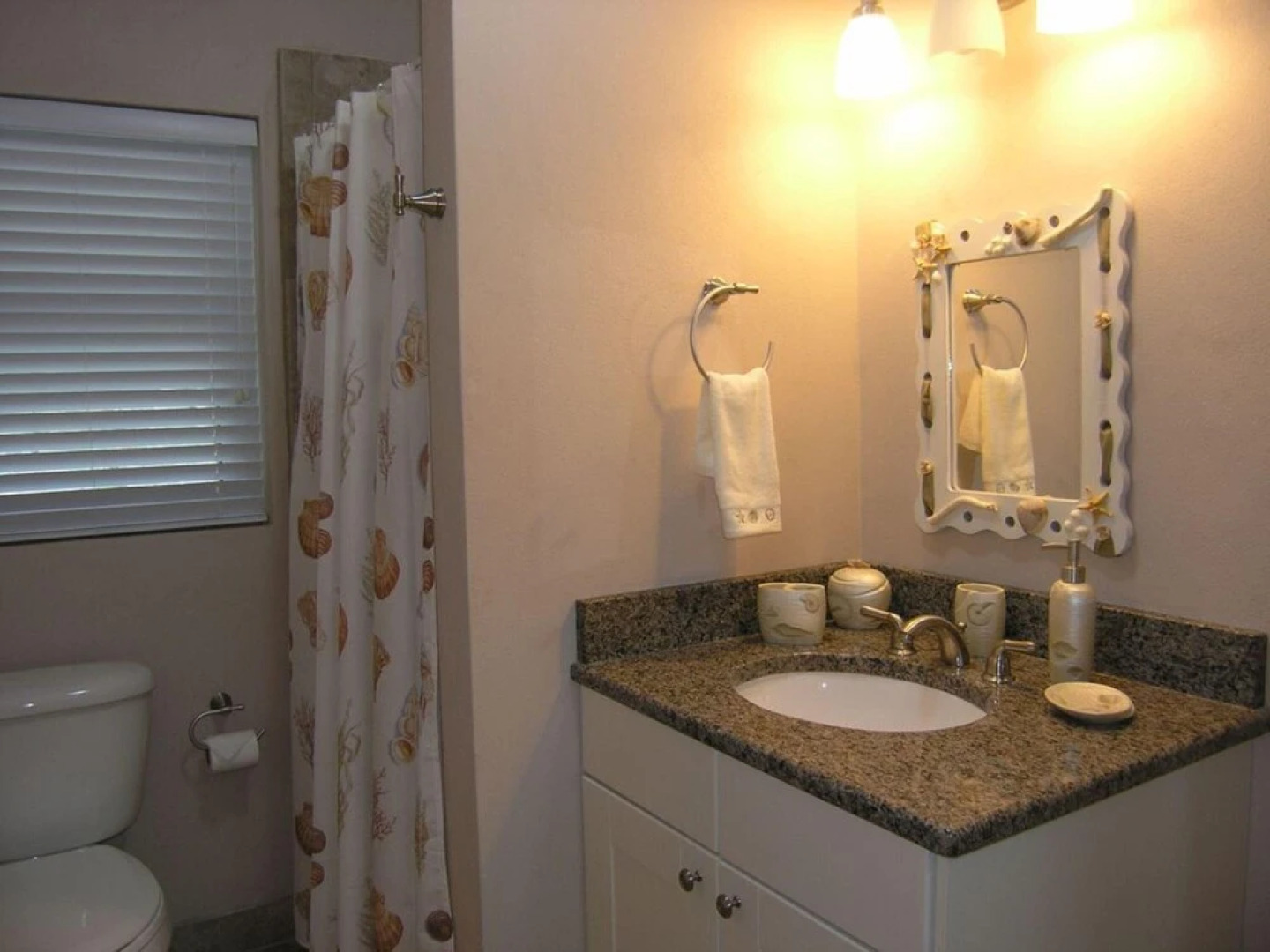 Pau Pau Beach Estate by Eleuthera Vacation Rentals