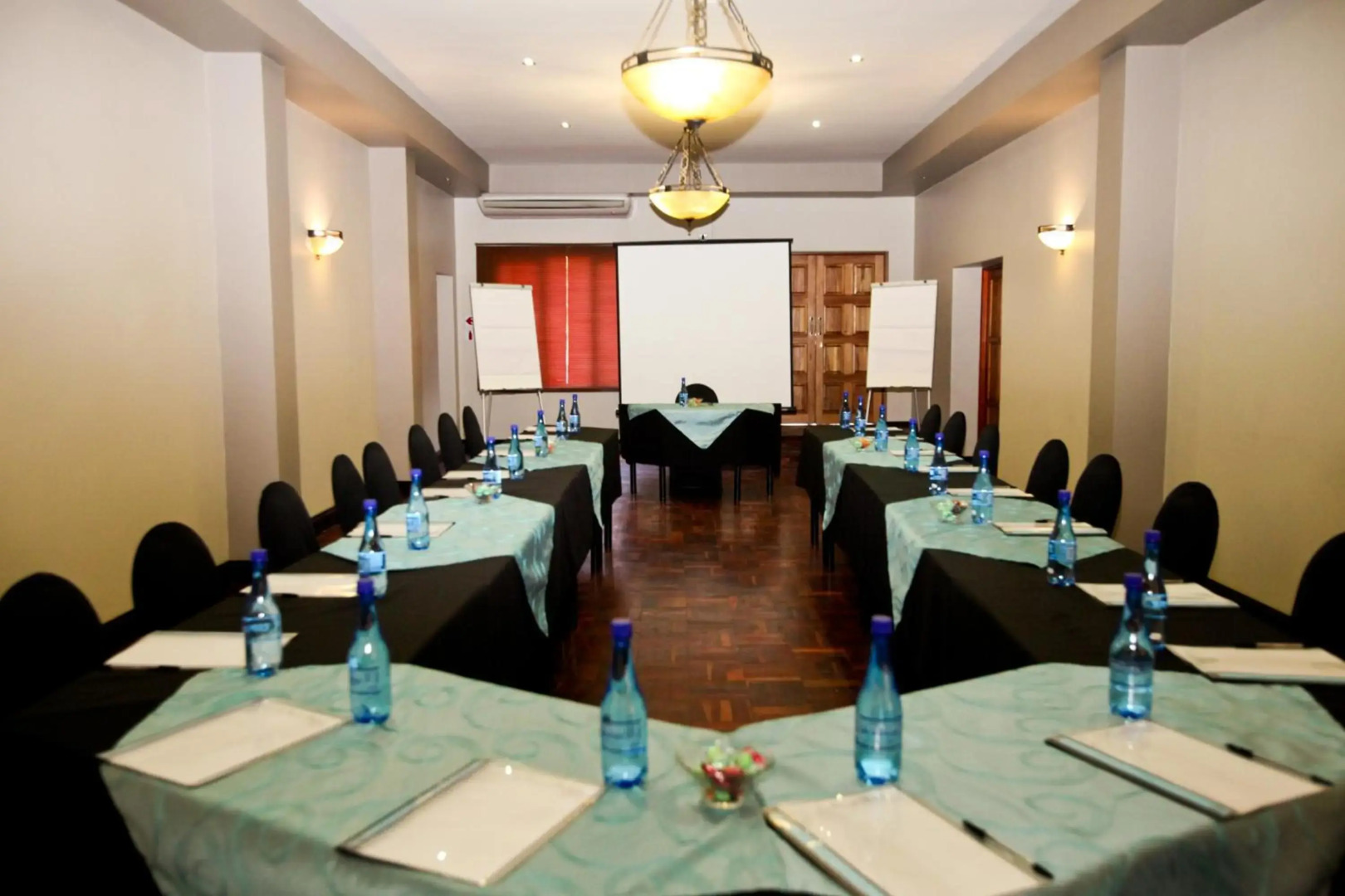 Le Grand Chateau Hotel