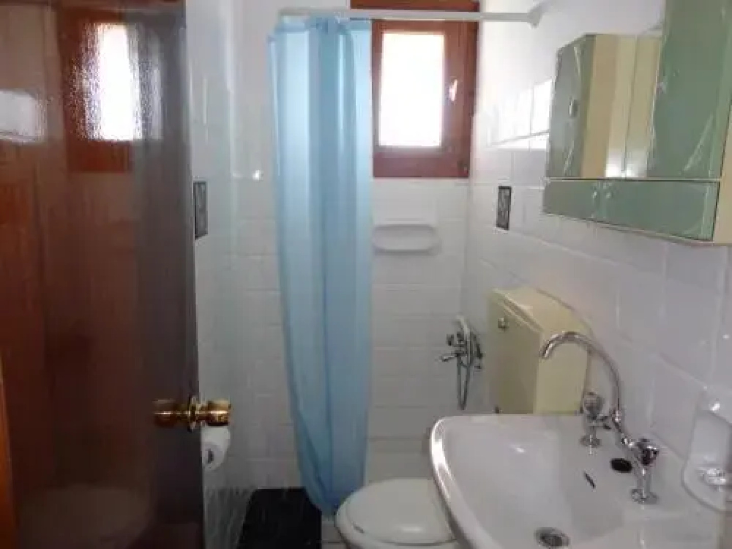 Skyline Rooms & Studios