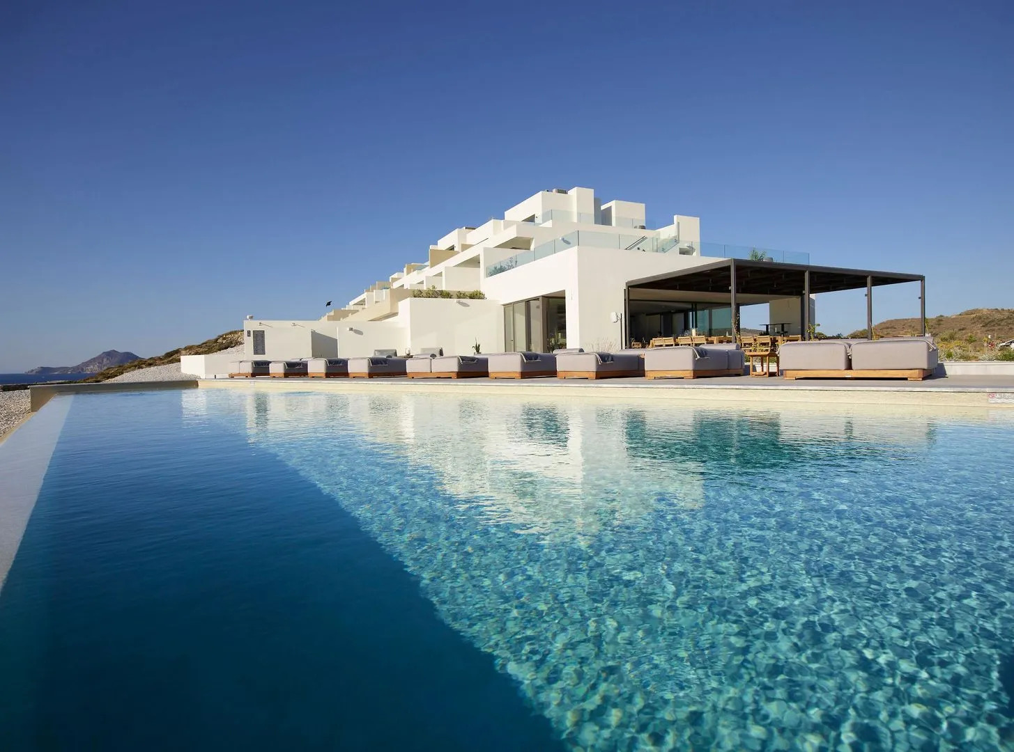 Domes White Coast Milos, Small Luxury Hotels of the World – Adults Only