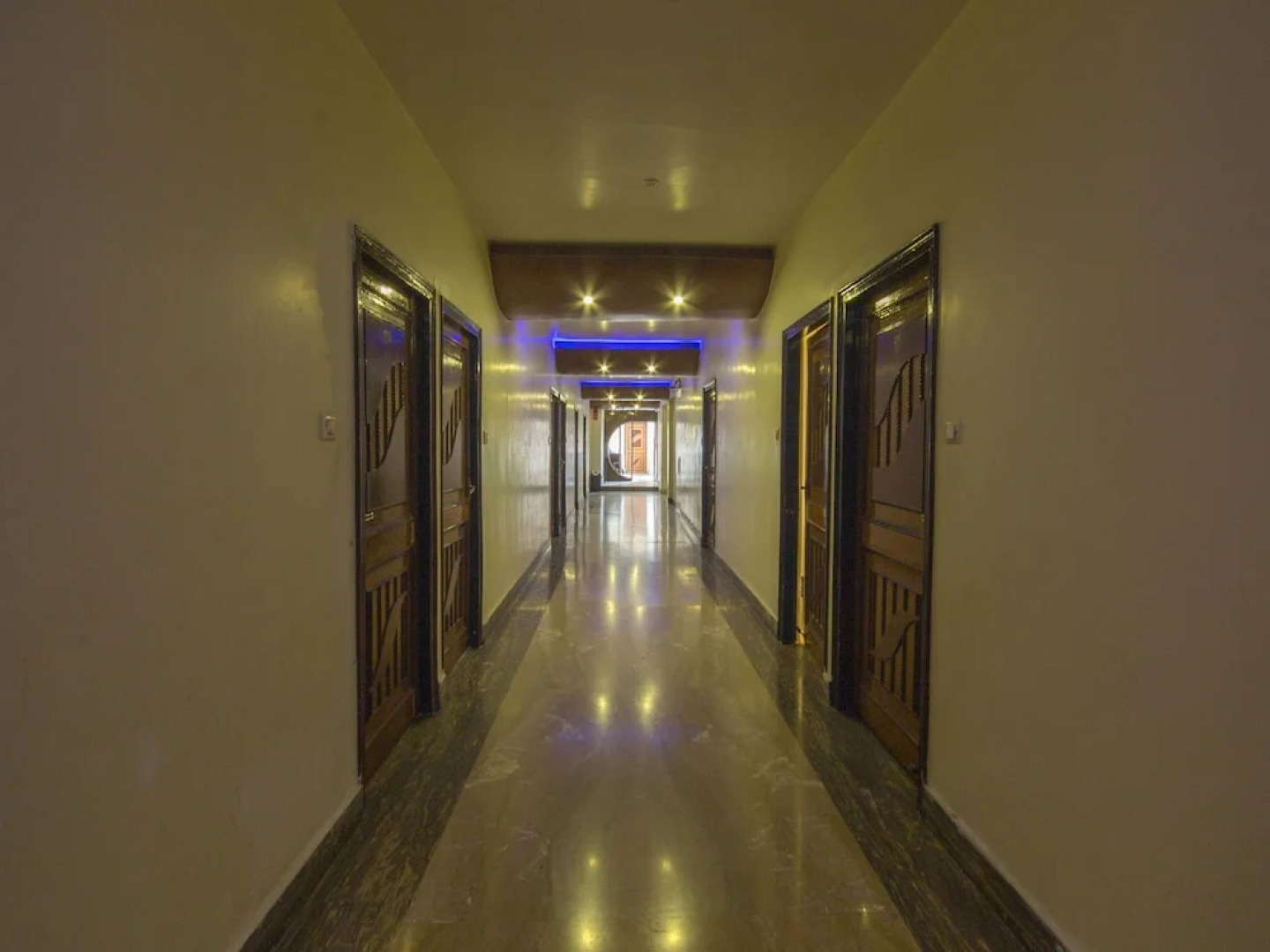 OYO 1526 Gagan Plaza Hotel