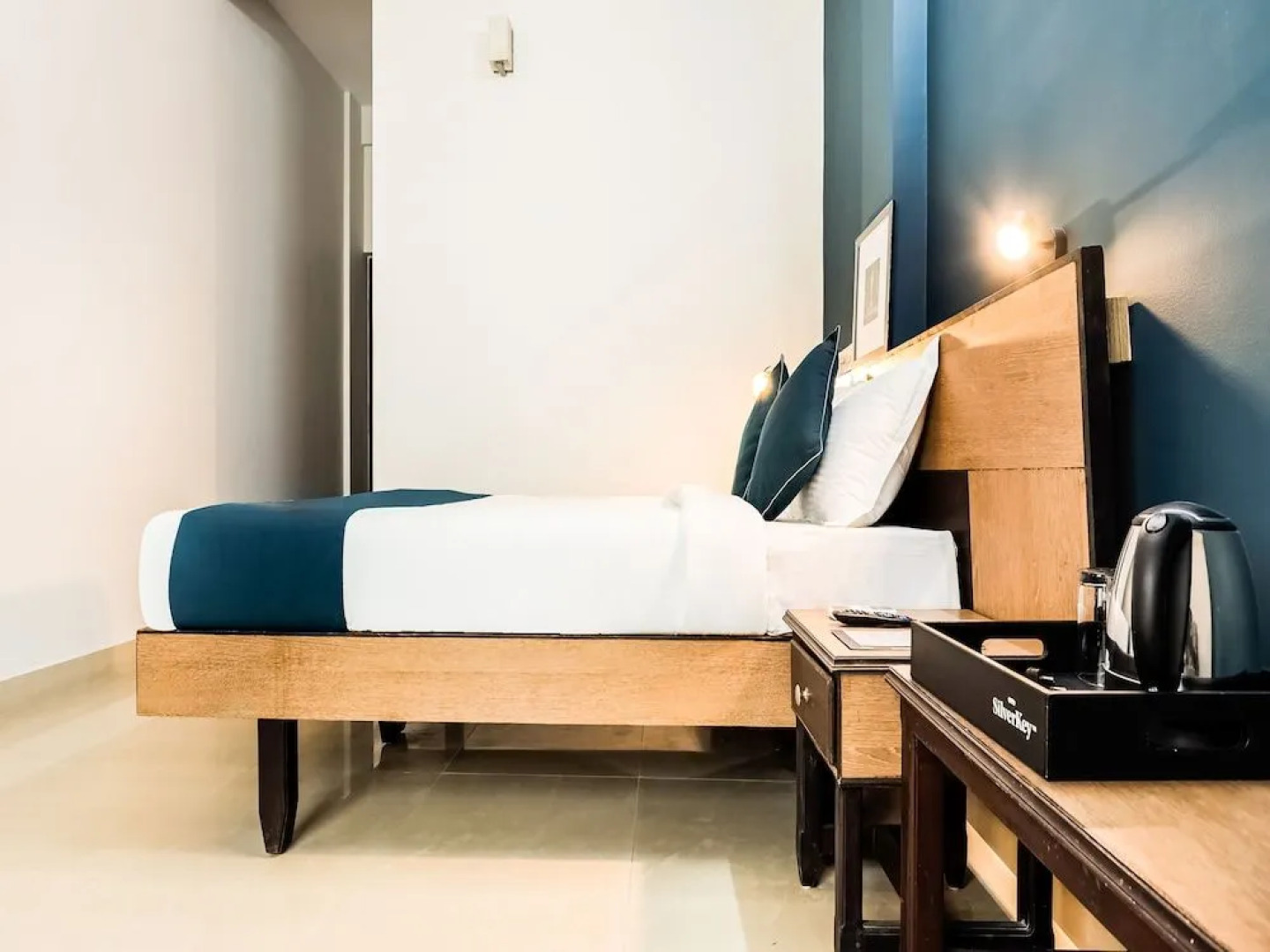 SilverKey Executive Stays 45762 Accadia Residency