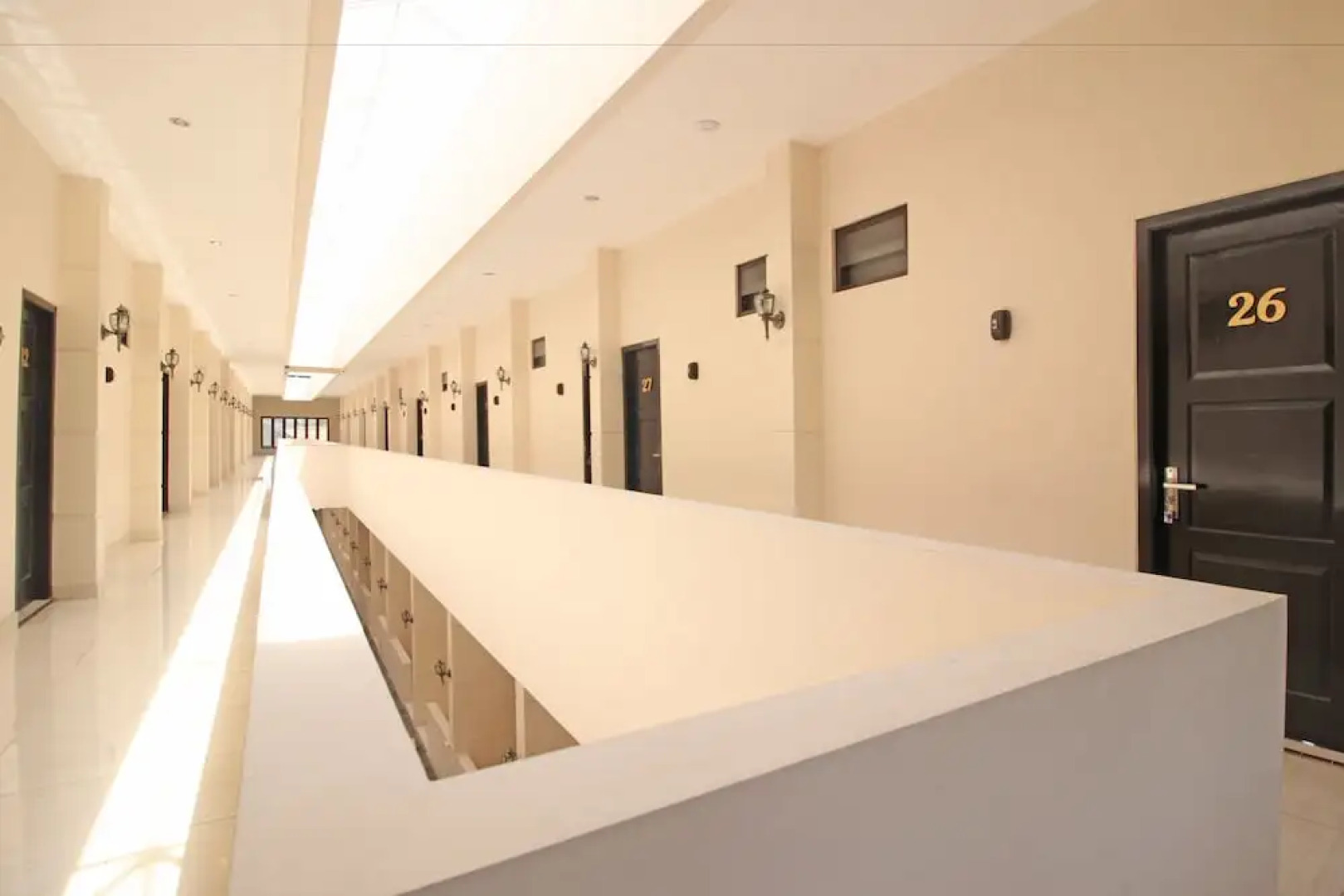 RedDoorz near De Tjolomadoe