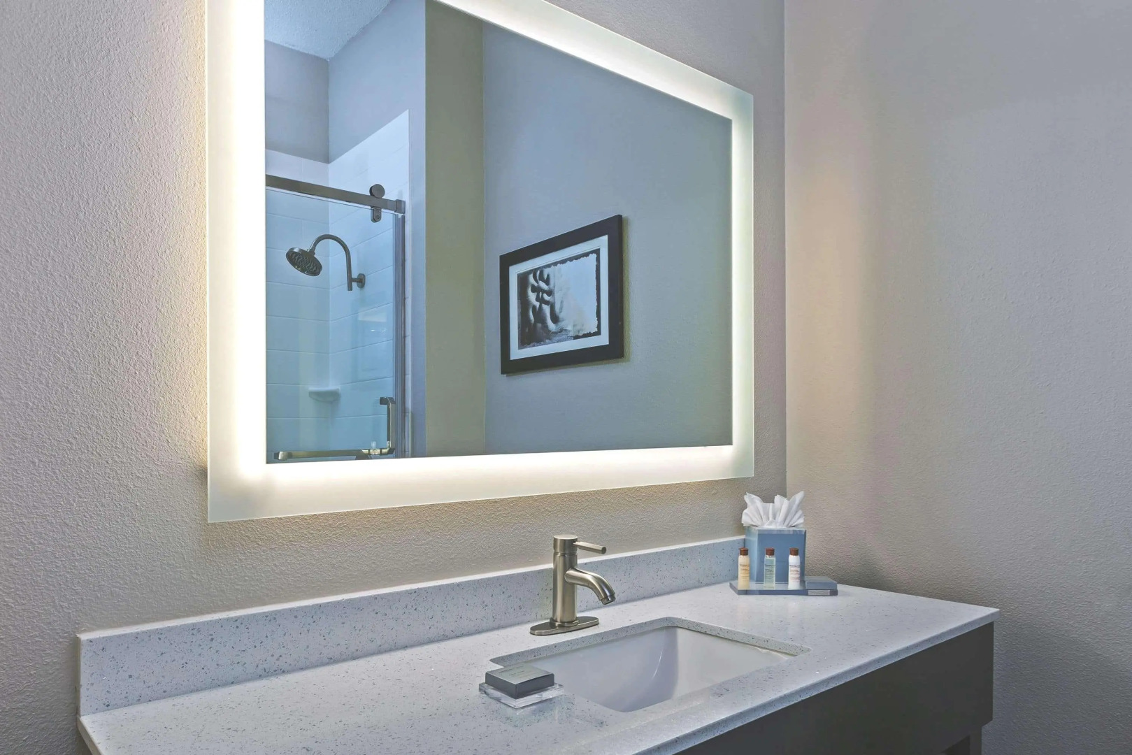 Comfort Inn & Suites Irving Las Colinas DFW